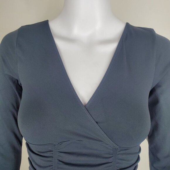 NWT Spiritual Gangster Ruched Detail V Neck Half Sleeve Top Dark Gray XS/S - Picture 3 of 12